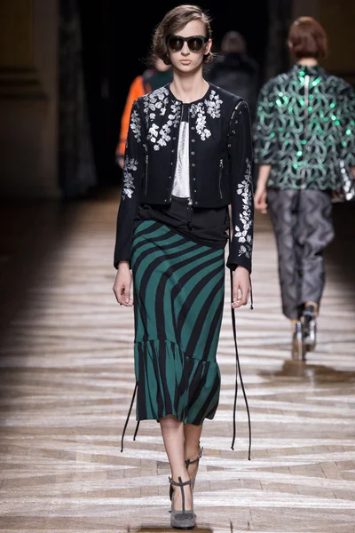 Look 41